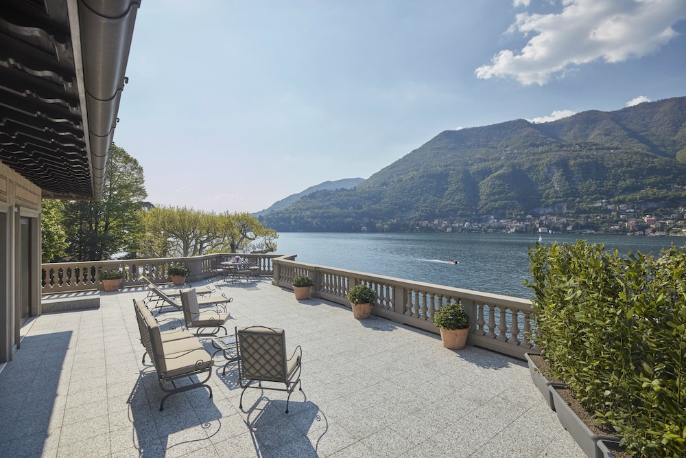 Panoramic Terrace Suite photo 3