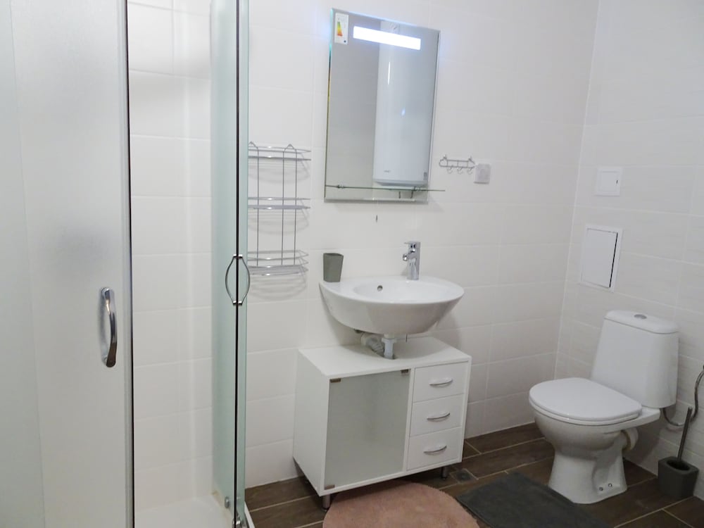 Apartment - Photo 2