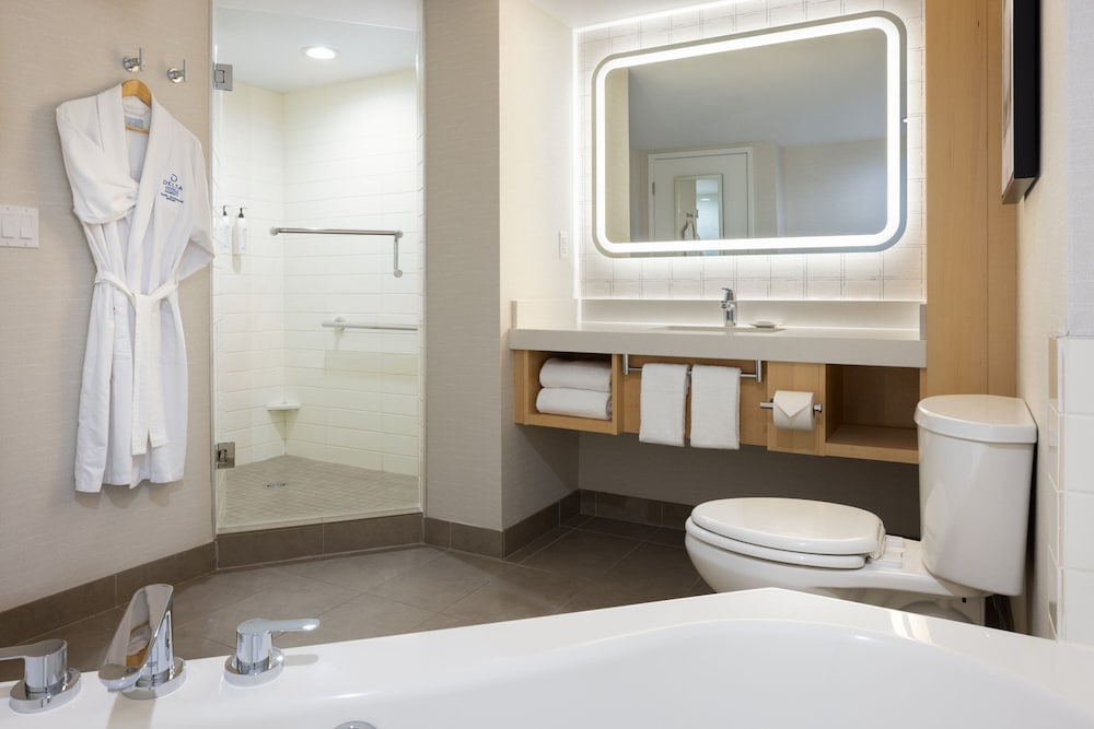 Room, Multiple Beds, City View - Photo 5