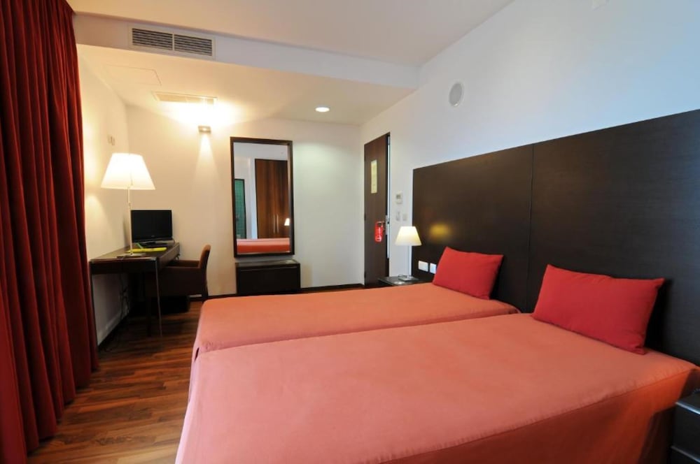 Basic Single Room photo 3