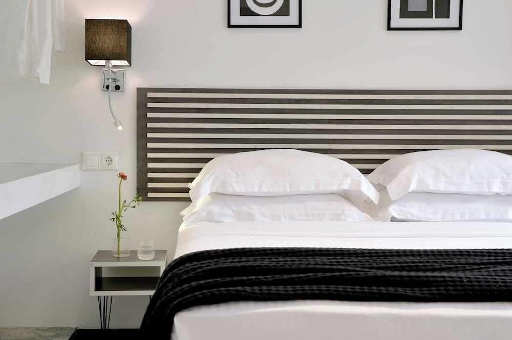 Superior Room, 1 Queen Bed with Sofa bed, Non Smoking