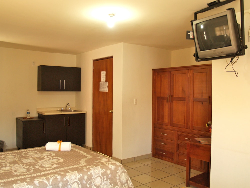 Standard Double Room photo 3