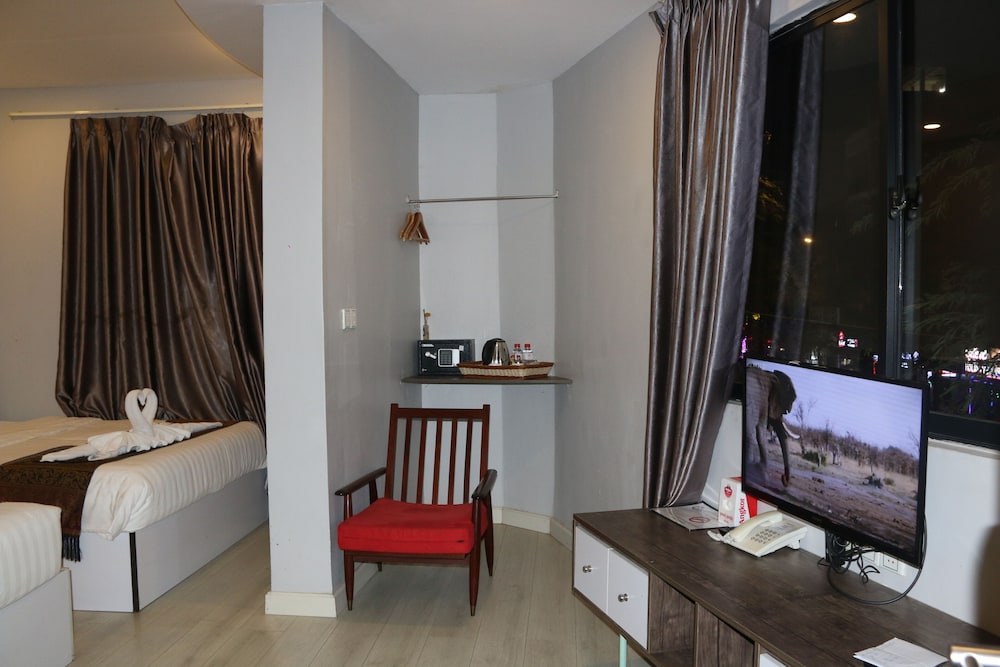 Superior Twin Room - Photo 8