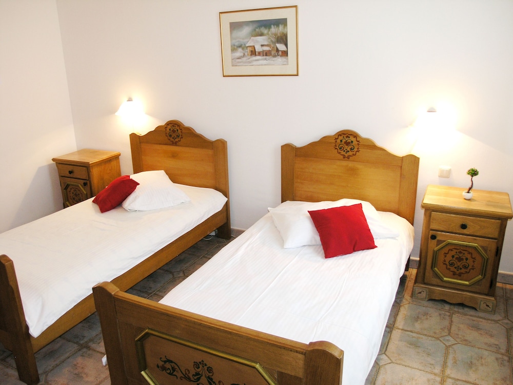Economy Double Room photo 1