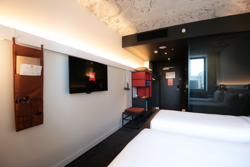 Standard Room, 2 Twin Beds - Photo 1