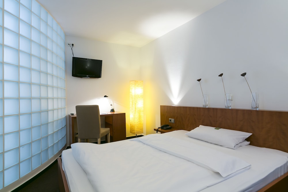 Budget Single Room