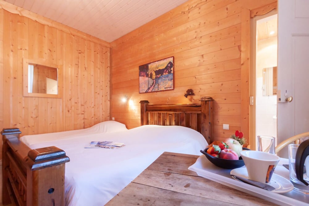 Superior Triple Room, Garden View