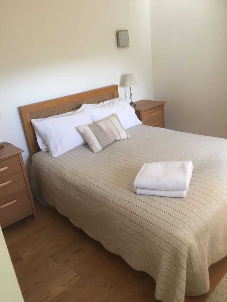 Family Apartment, 2 Bedrooms, River View, Annex Building photo 3