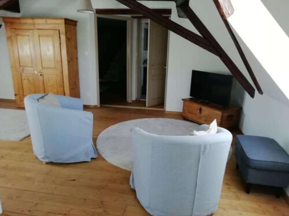 Family Room photo 3