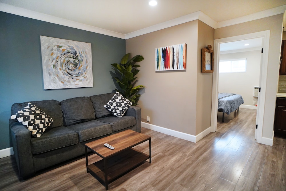 Executive Apartment - Photo 1