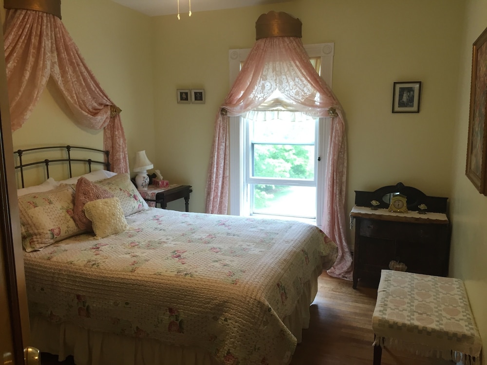 Standard Room, 1 Queen Bed(Acadia) photo 1