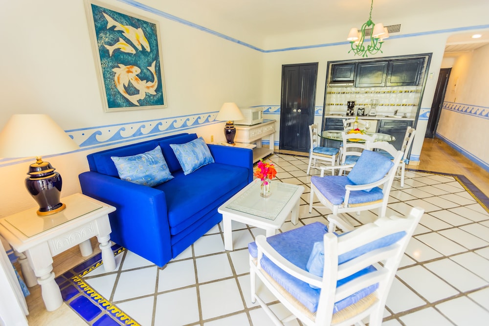 Luxury Suite Ocean View - Photo 2