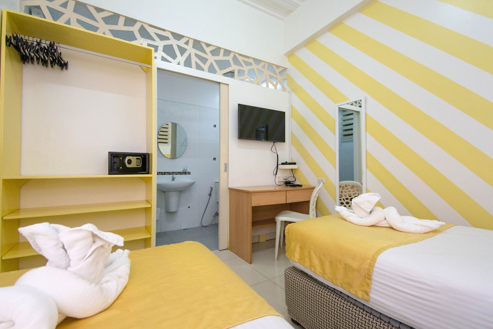 Twin Room, 2 Twin Beds, Non Smoking photo 1