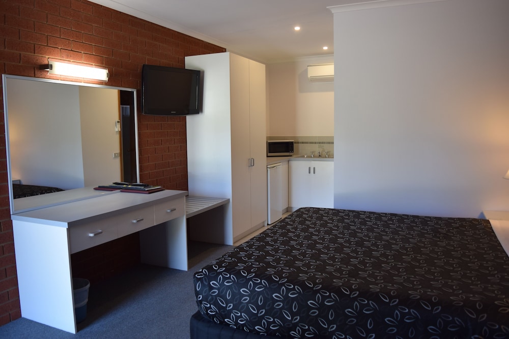Executive Suite, 1 King Bed photo 2