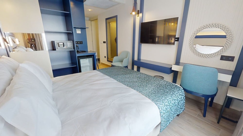Deluxe Room, 1 Double Bed photo 1