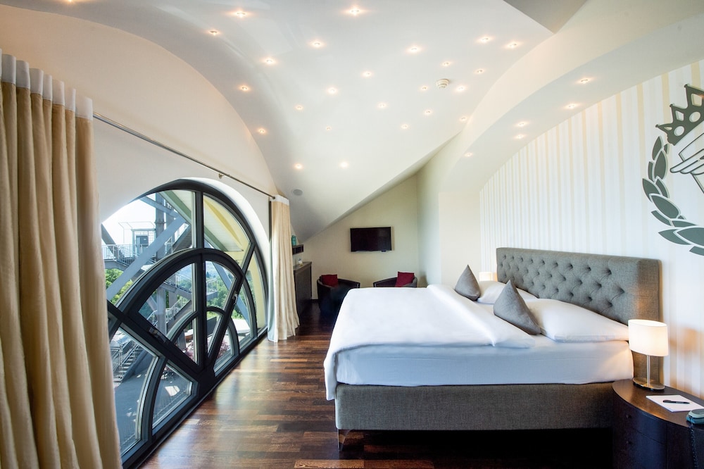 Skyline Suite with City View
