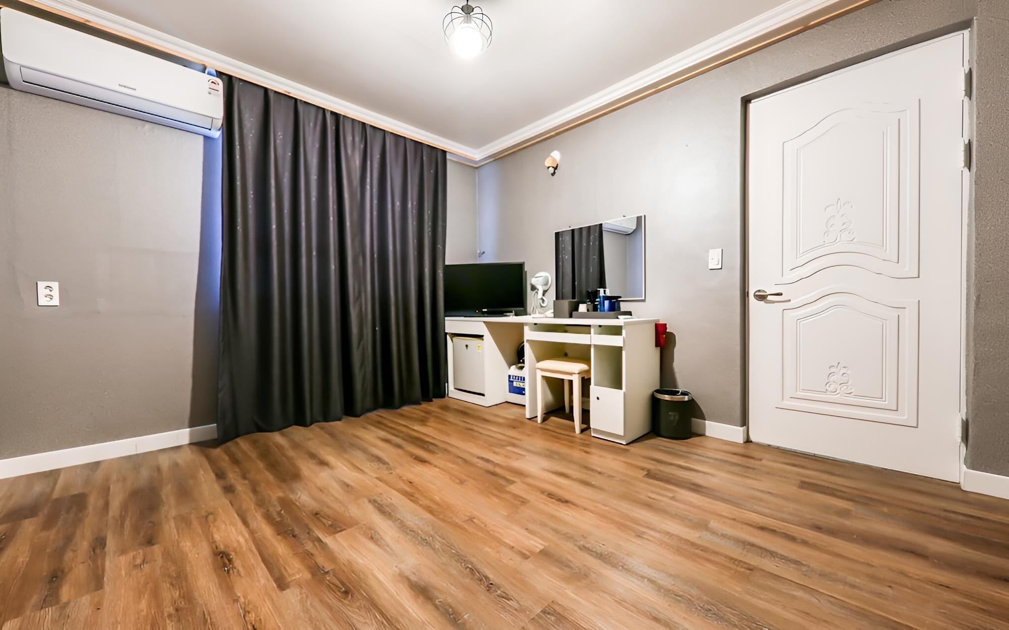 Room (On-dol) photo 2