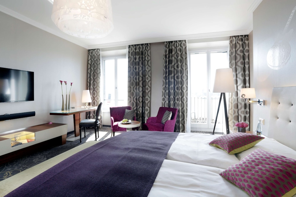 Deluxe Double Room City View - Photo 1