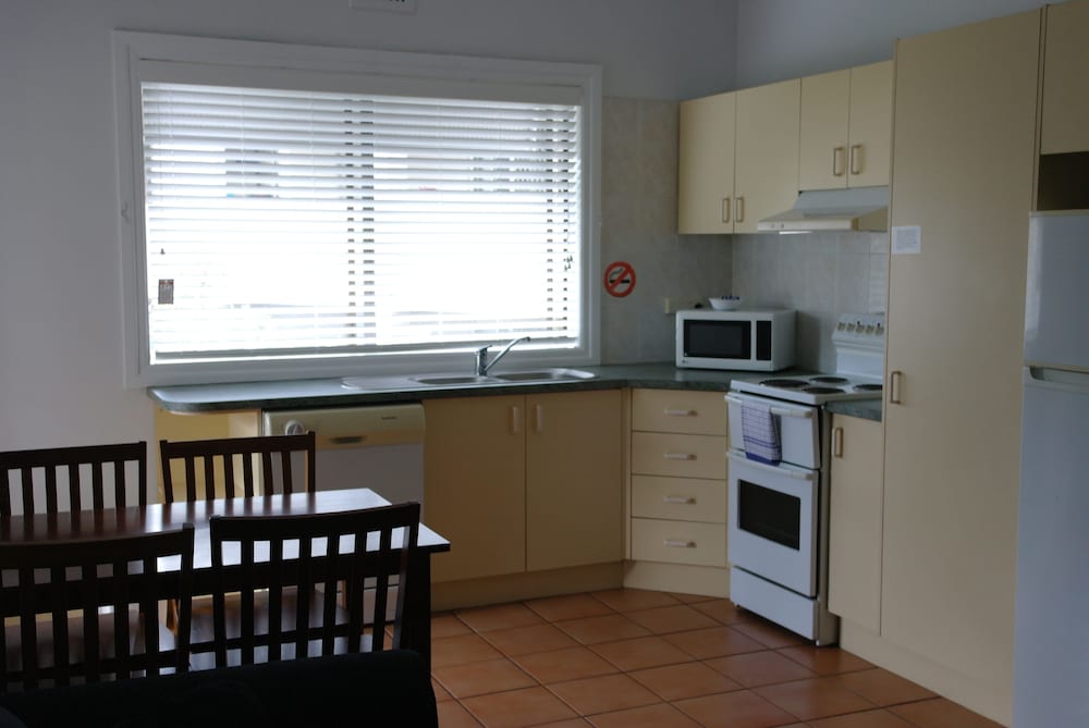 Standard Apartment, 2 Bedrooms, Garden View thumbnail 6
