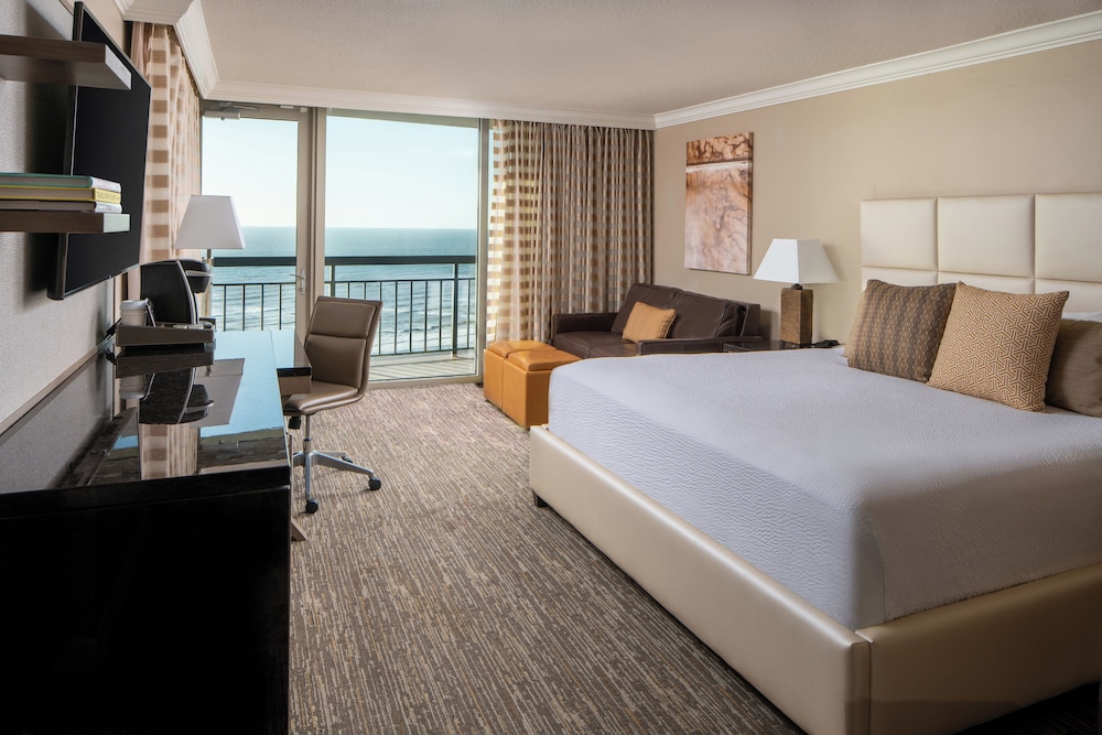 Room, 1 King Bed with Sofa bed, Accessible, Ocean View photo 2
