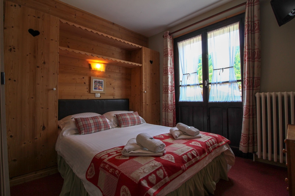 Standard Double Room photo 2