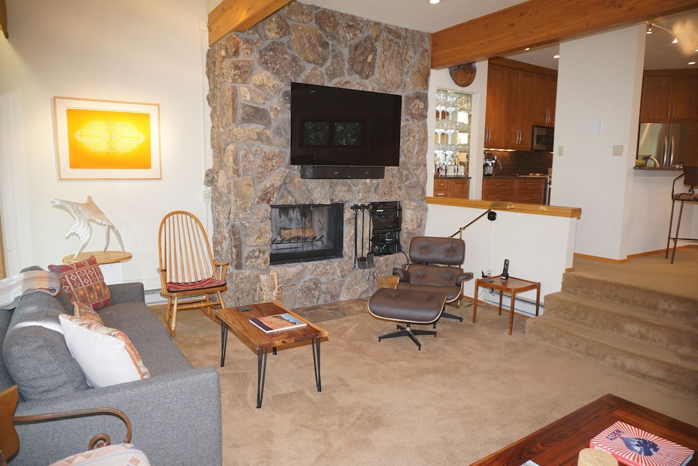 Townhome, 5 Bedrooms
