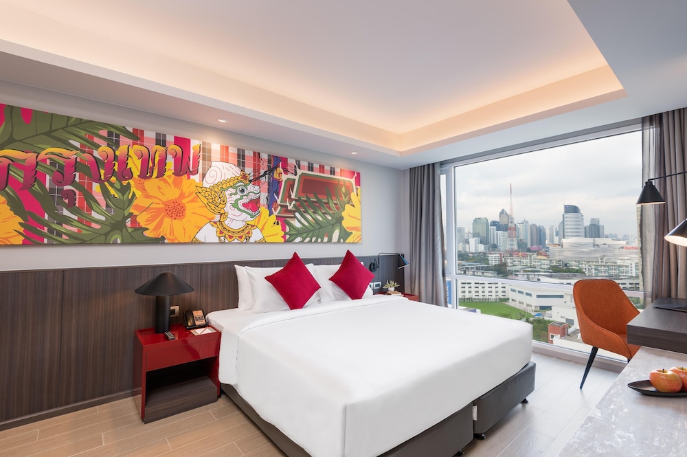 Premier City View King Room