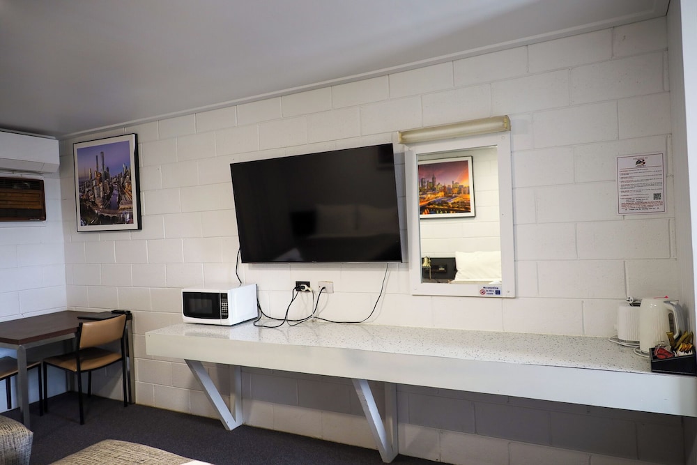 Superior Room, 1 King Bed - Photo 7