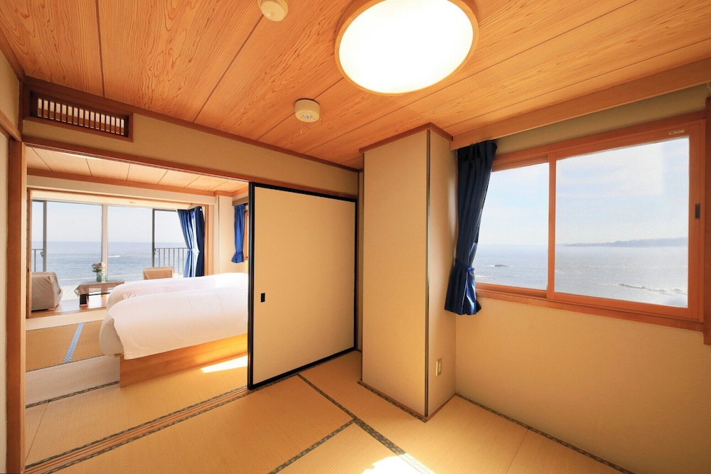 Deluxe Double or Twin Room with Ocean View, Non Smoking - Photo 1
