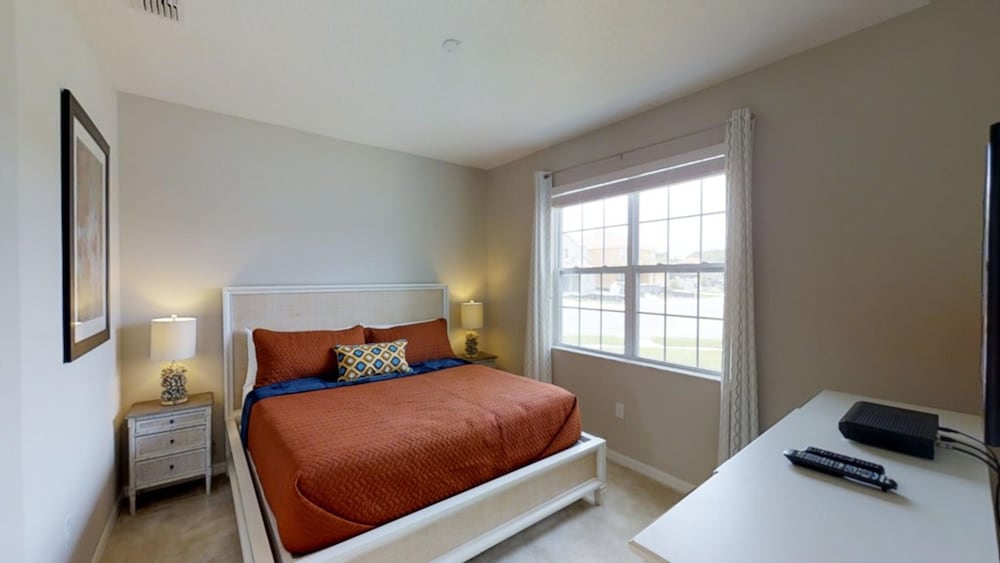 House, Multiple Beds