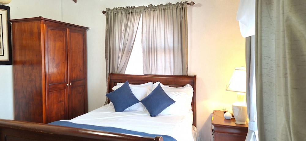 Three Bedroom Ocean View Villa photo 2