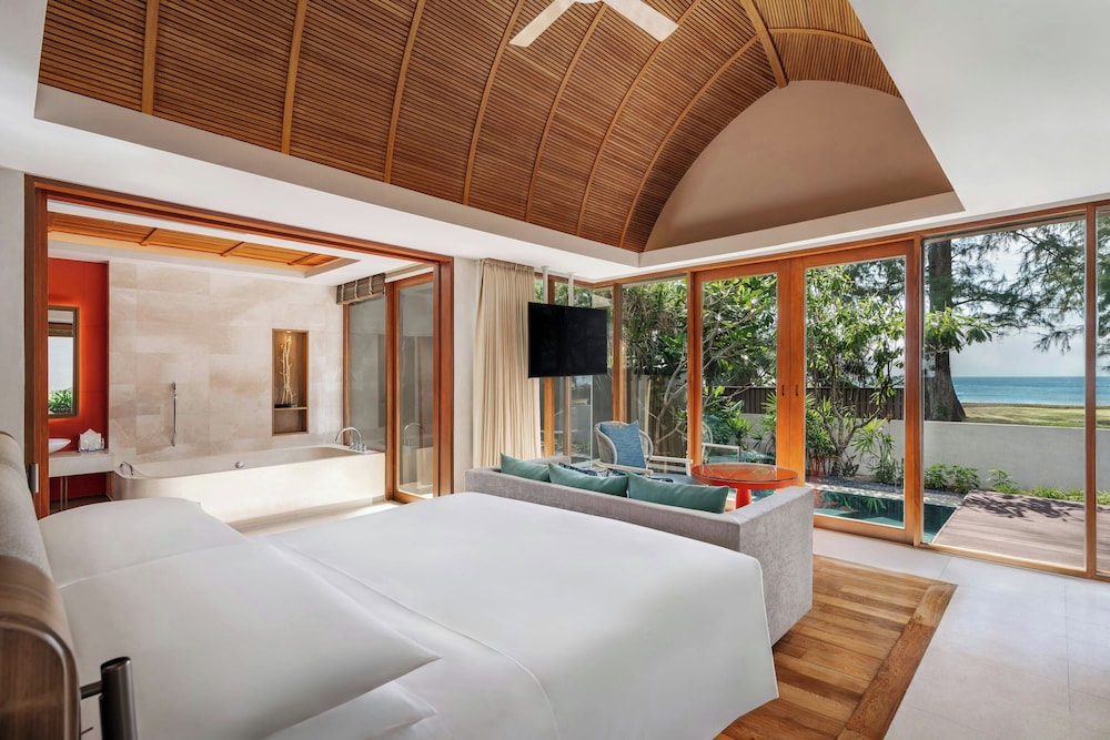 Villa, 3 Bedrooms, Oceanfront - Photo 5