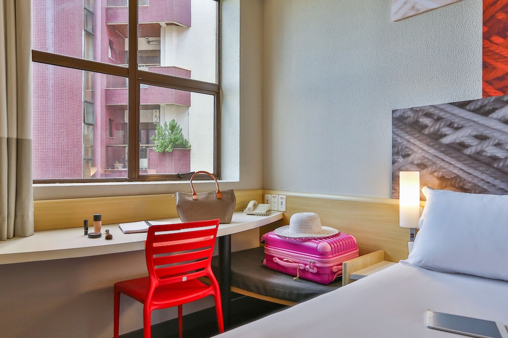 Standard Room, 2 Twin Beds - Photo 6