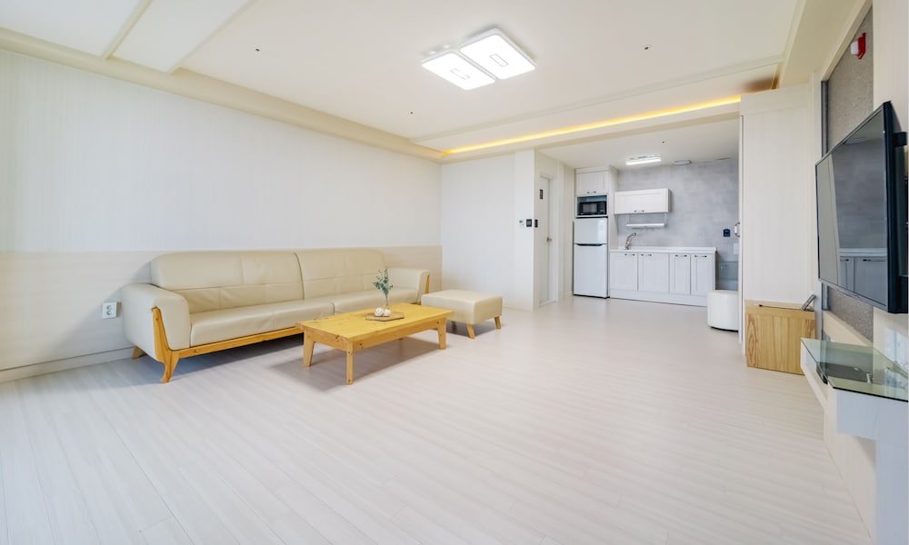 Room, Ocean View, Whirlpool Spa, Netflix (104)
