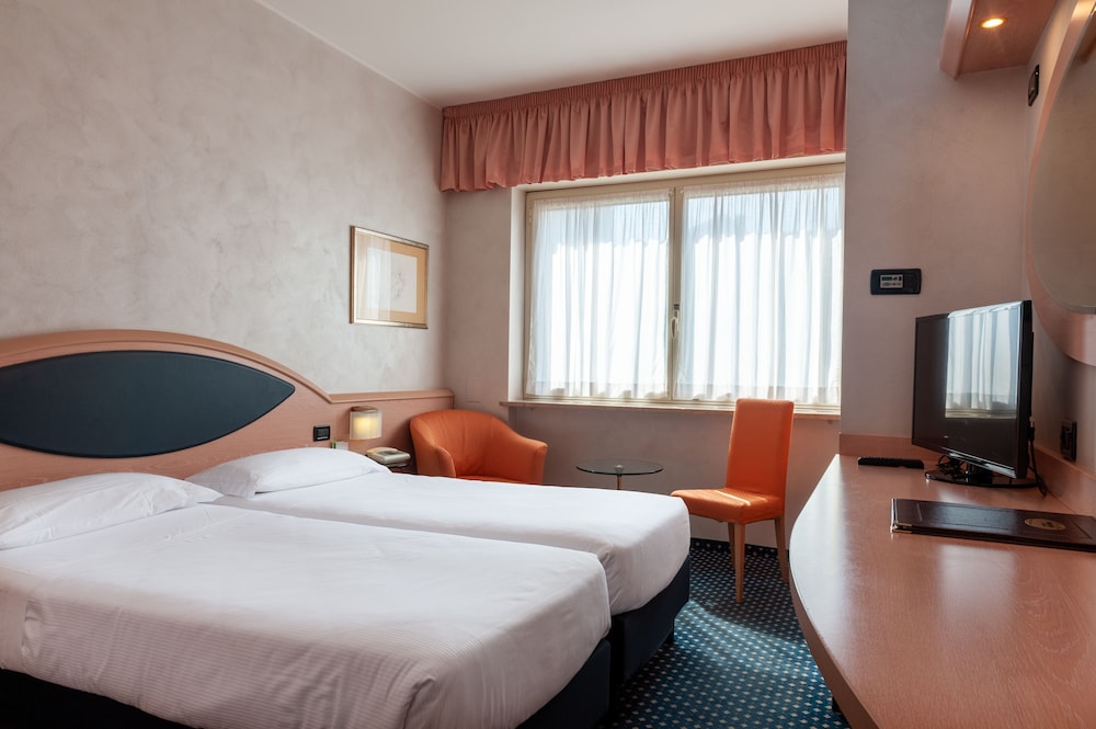 Double Room, 2 Twin Beds - Photo 1