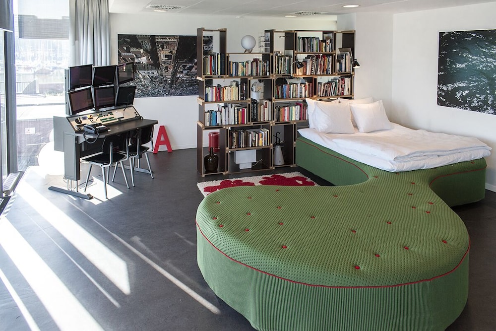 Apartment, 1 Double Bed, River View photo 3