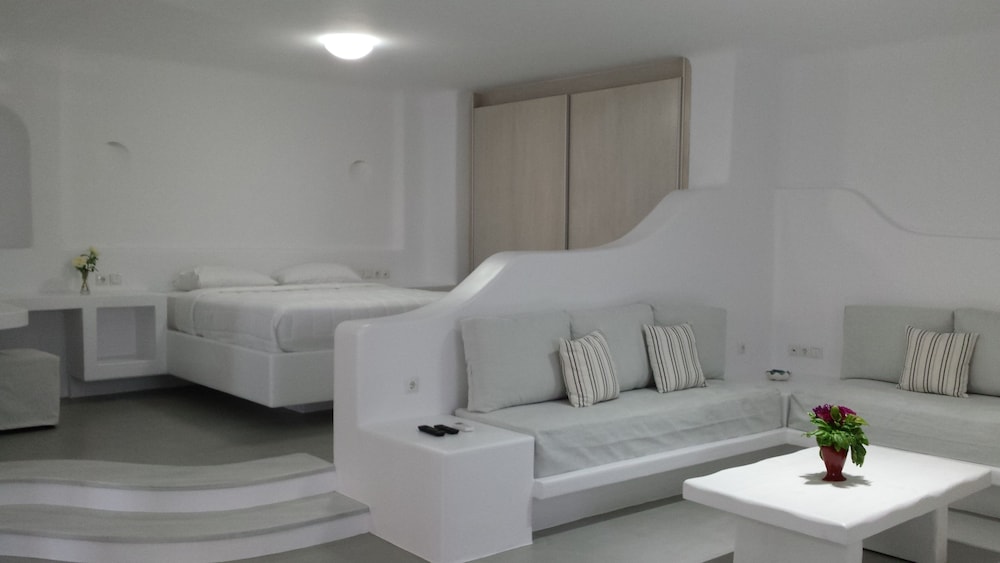 Comfort Suite photo 1
