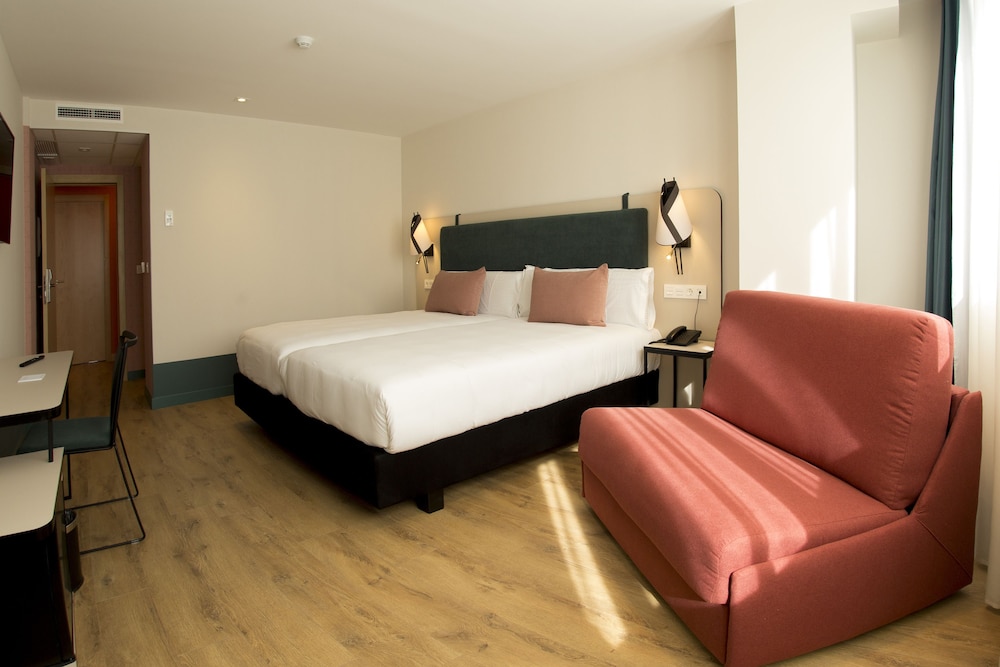 Double Room (with sofa bed) - Photo 1