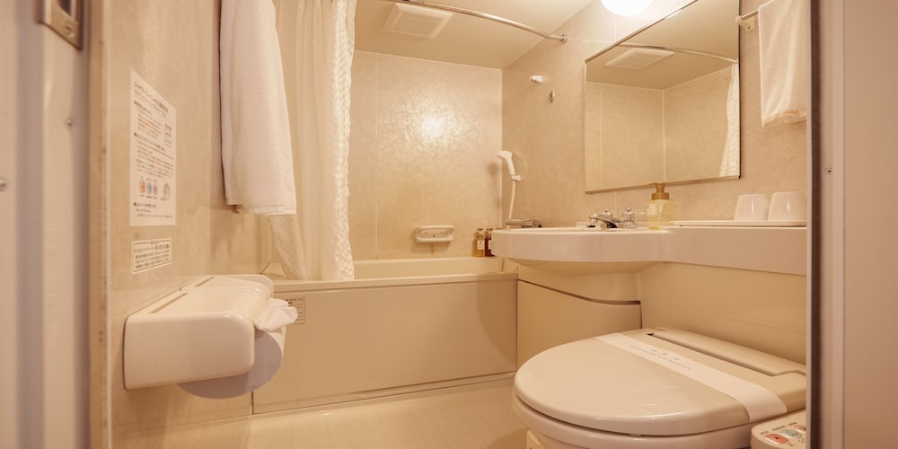 Premium Twin Room, Non Smoking - Photo 10