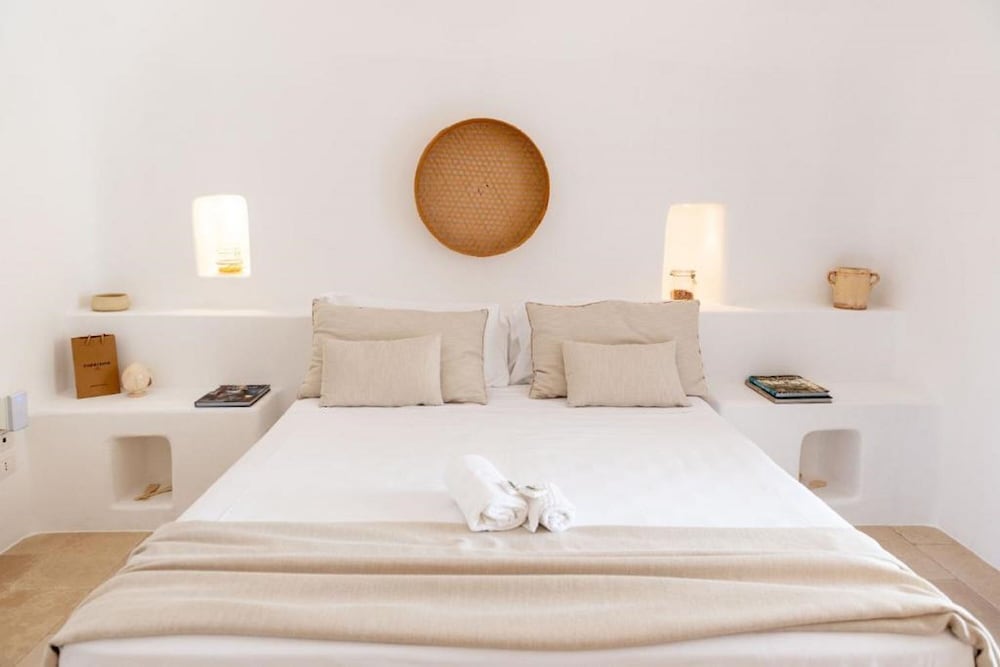 Standard Double or Twin Room - Photo 8