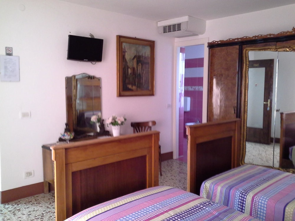 Twin Room photo 3