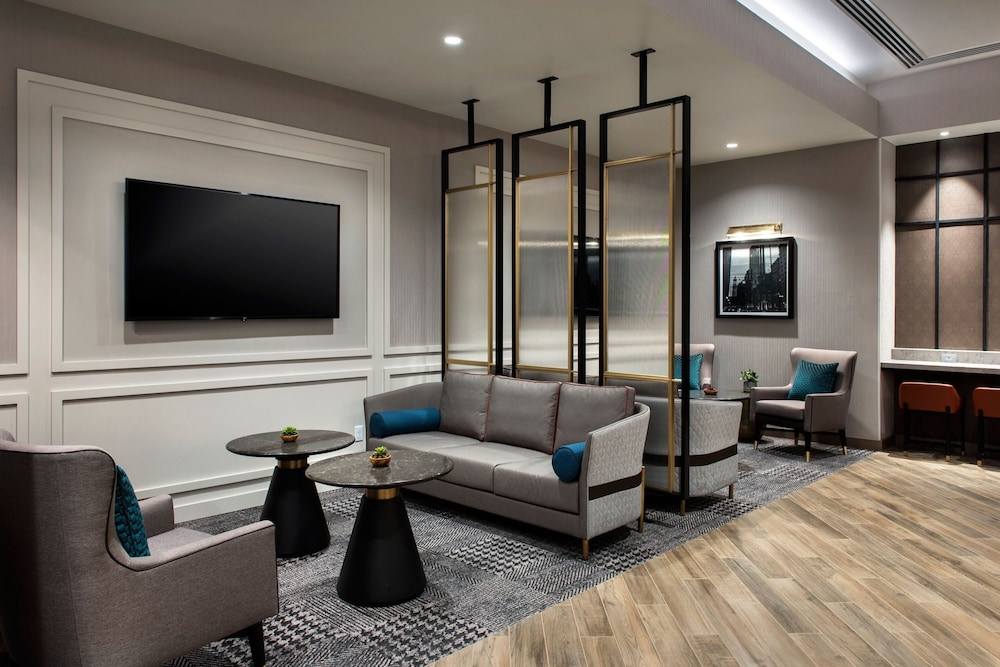 Club Room, 2 Queen Beds - Photo 8