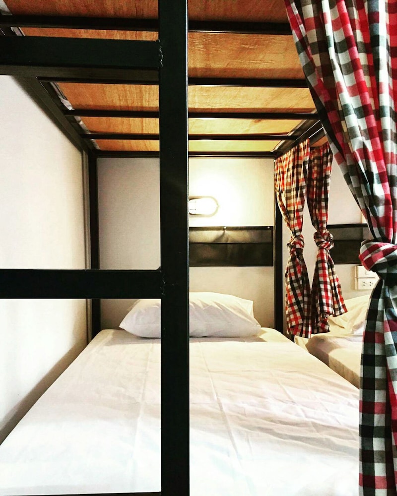 1 Bed In 12-Bed Mixed Dormitory Room photo 3