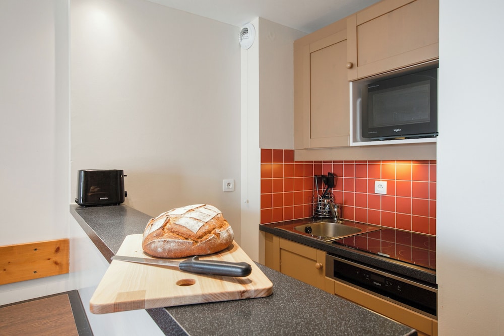 Appartement 6 personnes - 1 chambre + 1 coin nuit - Standard photo 3