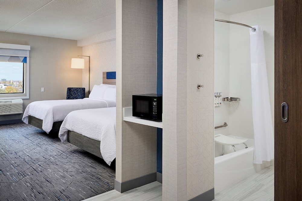 Standard Room, 2 Queen Beds, Accessible (Mobility, Accessible Tub)