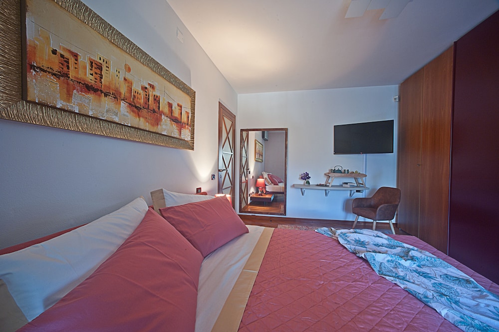 Deluxe Double Room, Jetted Tub