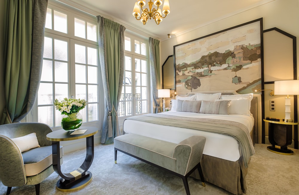 Classic Double Room thumbnail 5