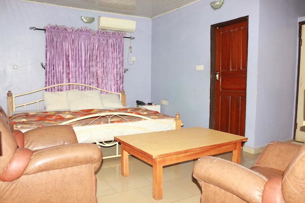 Executive Room - Photo 1
