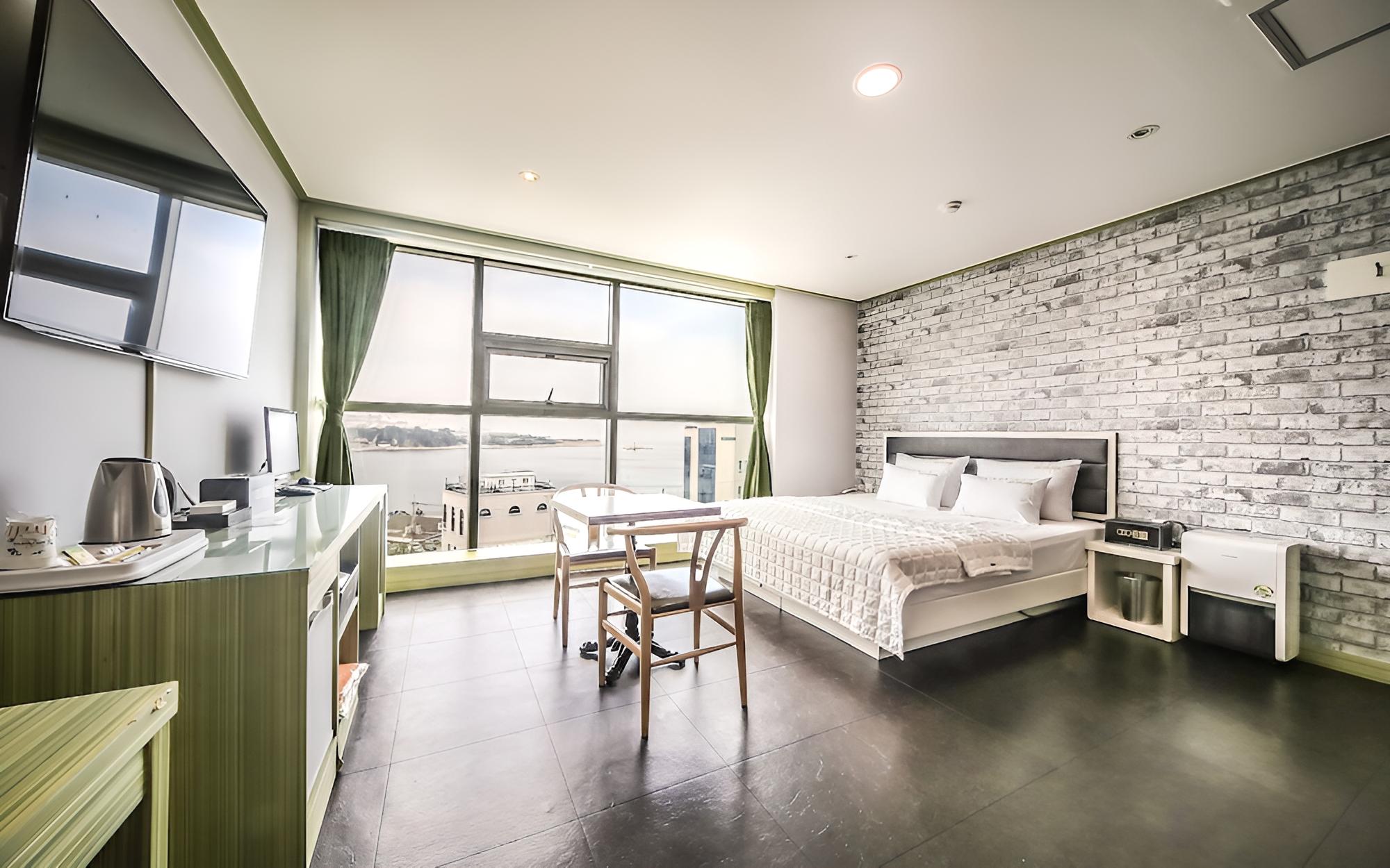 Room (Special European Ocean View) - Photo 7