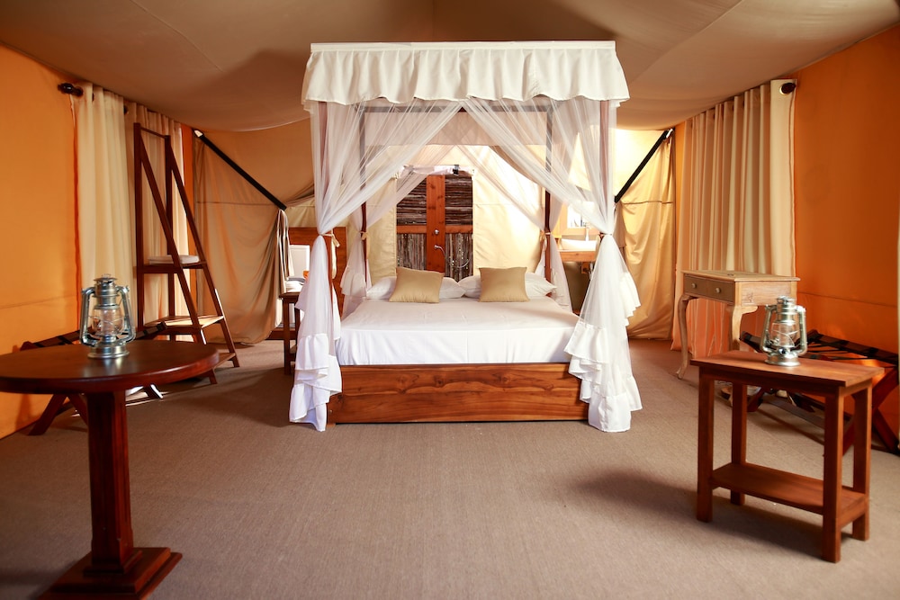 Luxury Tent photo 1
